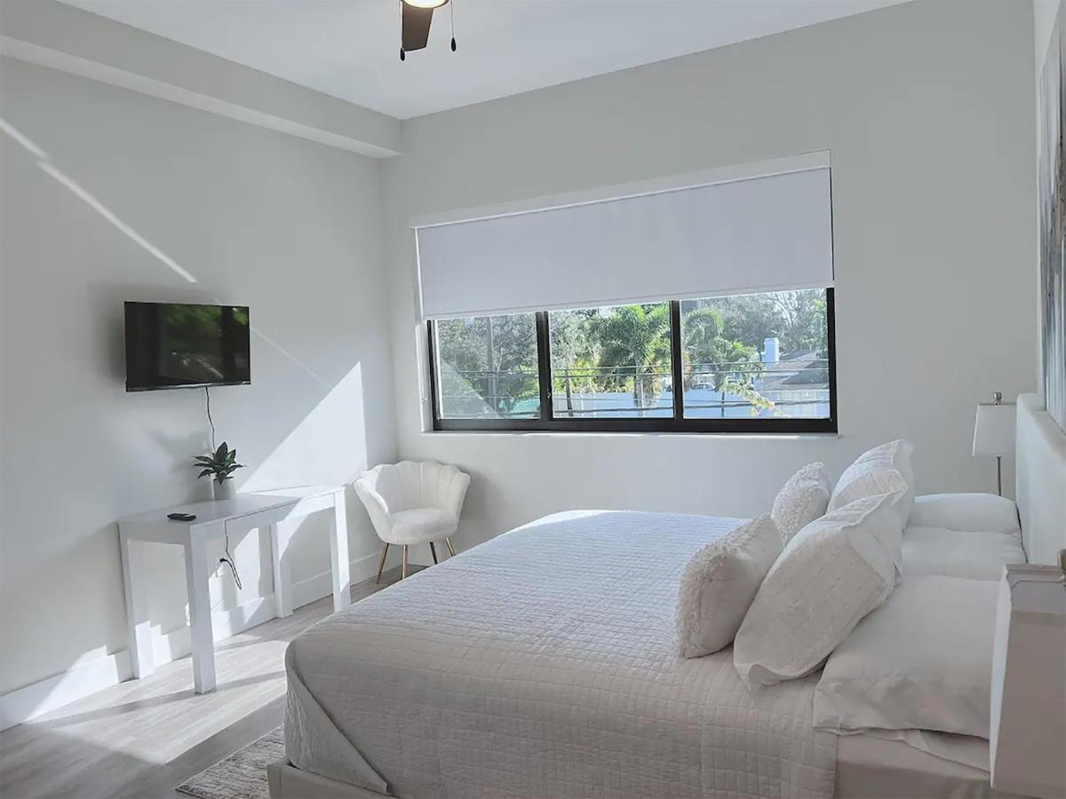 Lux Place And Cozy 3Beds 2Rooms Enjoy Life In Wpb Gym, Ev Station Nearby The Downtown And Beaches West Palm Beach Exterior photo
