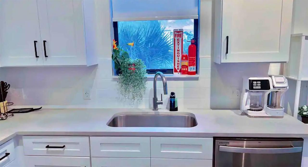 Lux Place And Cozy 3Beds 2Rooms Enjoy Life In Wpb Gym, Ev Station Nearby The Downtown And Beaches West Palm Beach Exterior photo